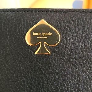 NWOT Kate Spade large slim bifold wallet